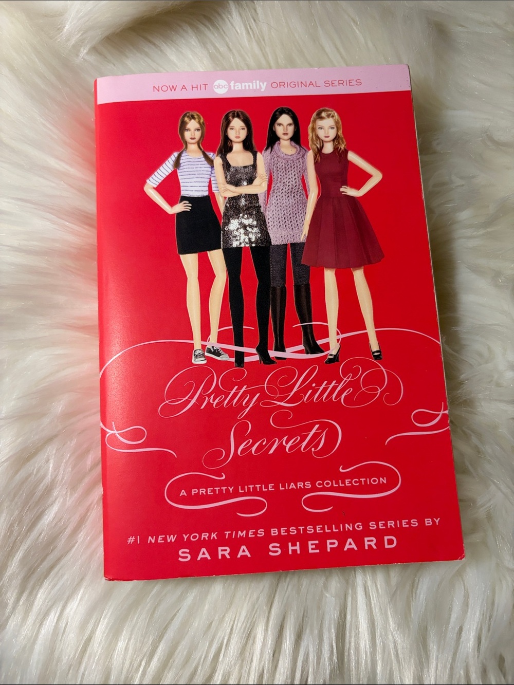 📚 3 for $15 📚 Pretty Little Secrets Book